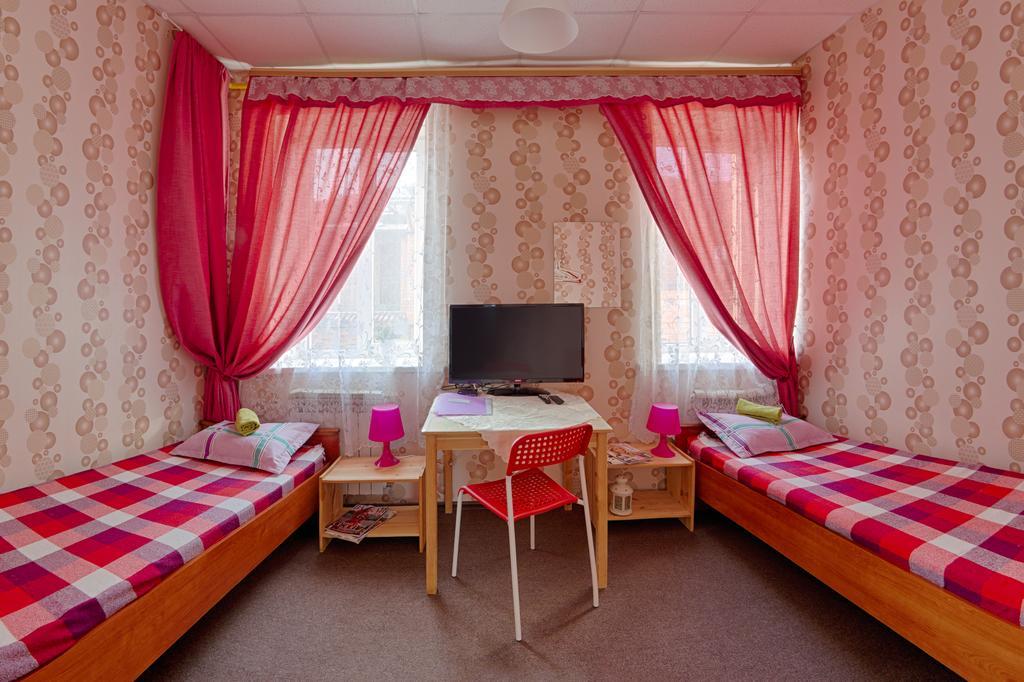 Arbuz Hostel Tver Eksteriør billede