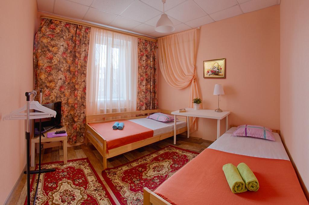 Arbuz Hostel Tver Eksteriør billede