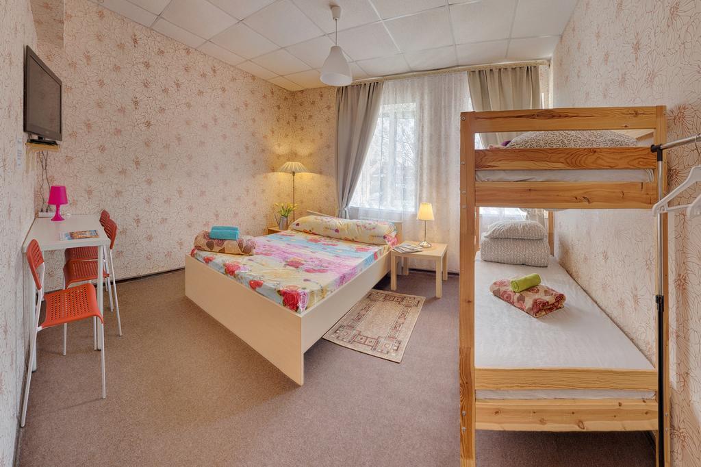 Arbuz Hostel Tver Eksteriør billede