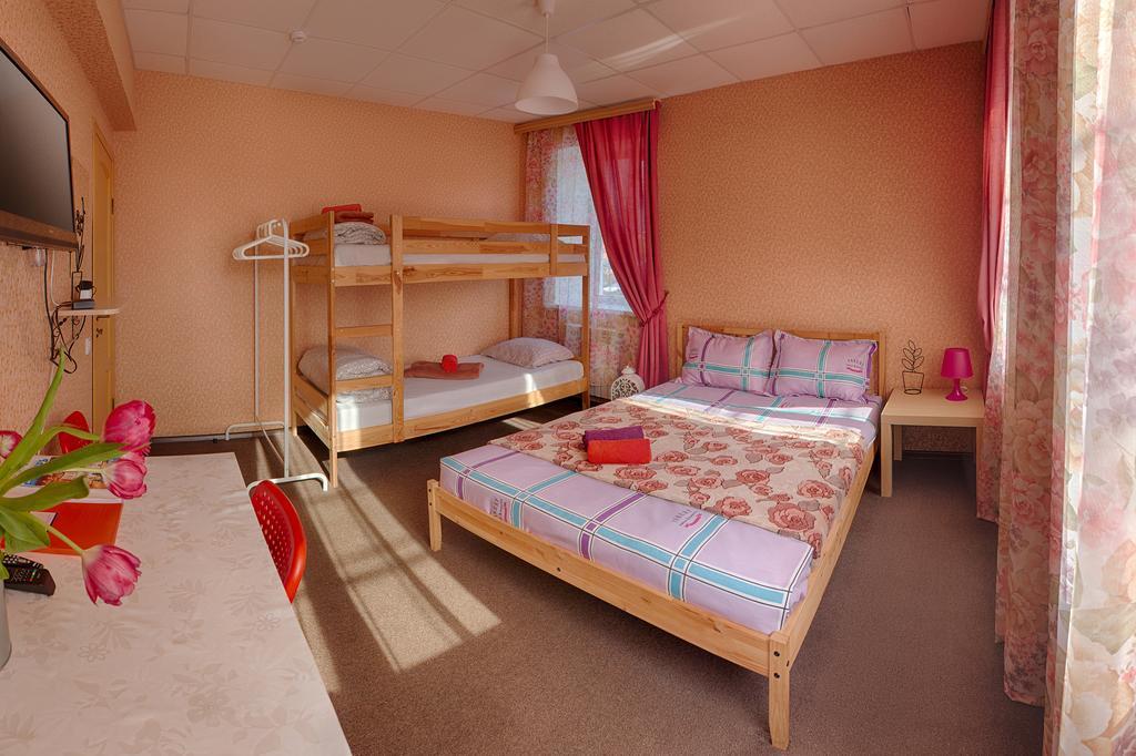 Arbuz Hostel Tver Eksteriør billede