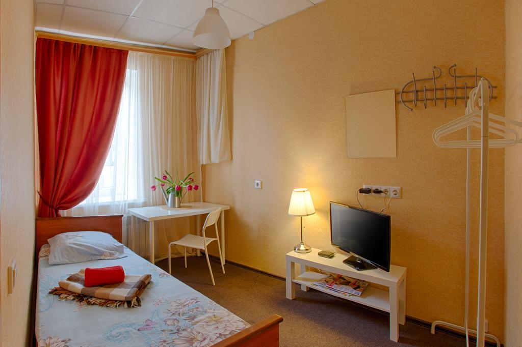 Arbuz Hostel Tver Eksteriør billede